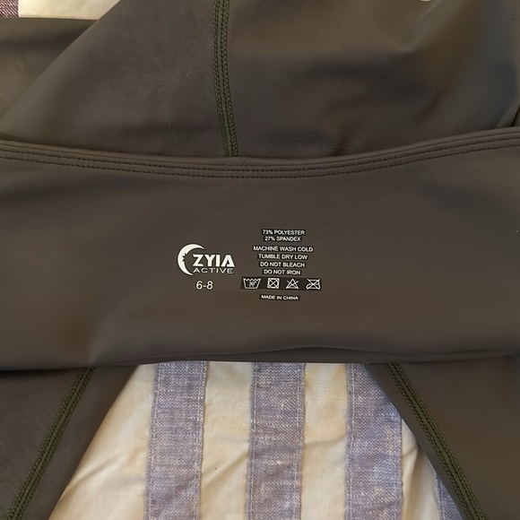Zyia Active Leggings - Picture 3 of 5